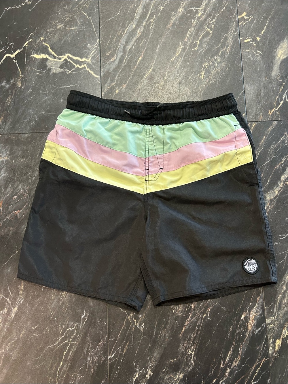 Volcom Black Boys Swim Trunks size XL